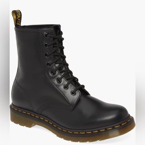 Dr Martens 1460 Women’s Boots NWT
